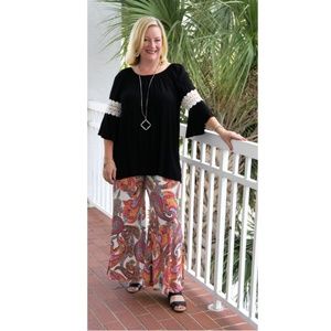 Black and White 3/4 Sleeve Boho Top